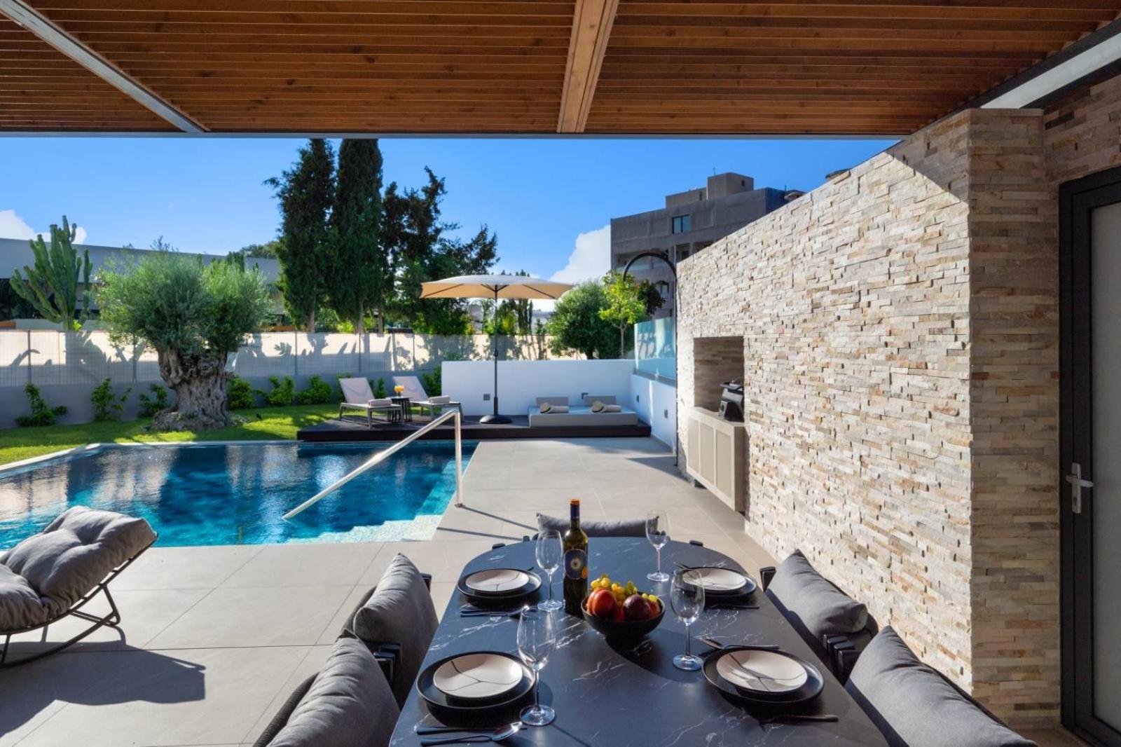 Alma Luxury Villas Ialysos  Buitenkant foto
