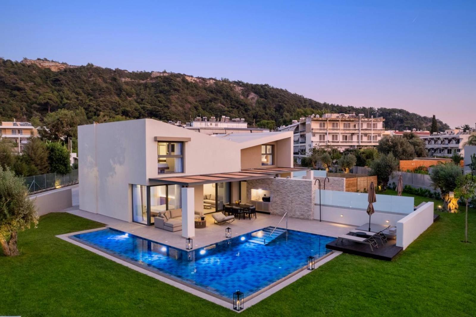 Alma Luxury Villas Ialysos  Buitenkant foto