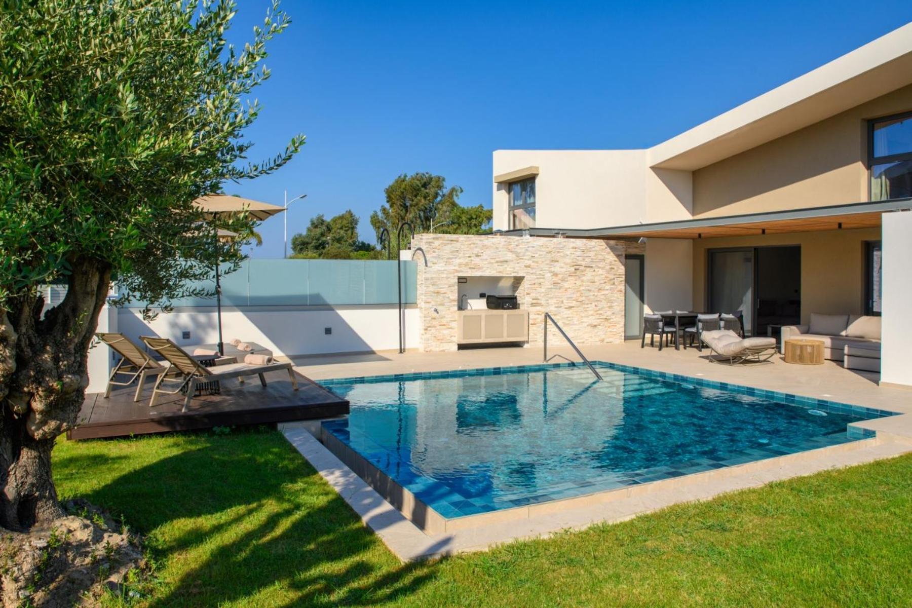 Alma Luxury Villas Ialysos  Buitenkant foto